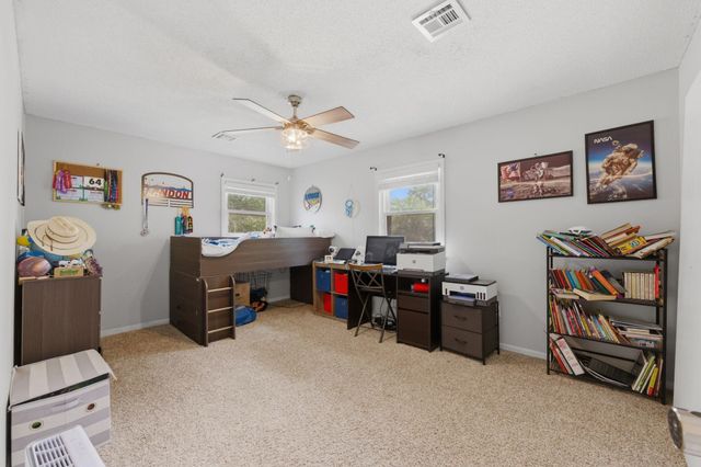 4645 N Hillcrest Ave, Bel Aire, KS 67220