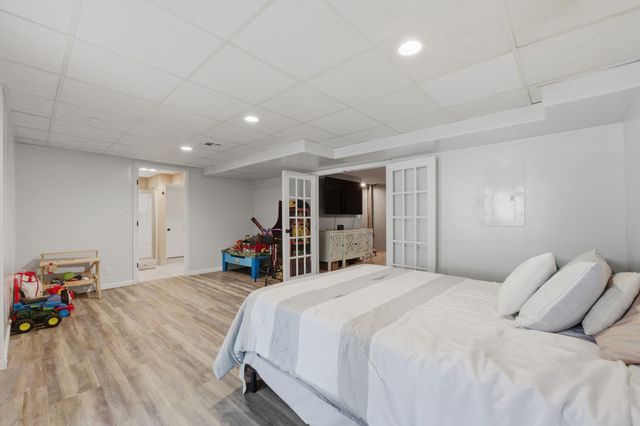 4645 N Hillcrest Ave, Bel Aire, KS 67220