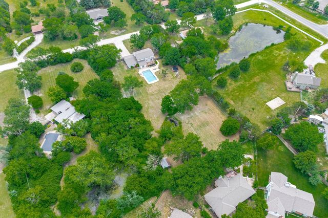 4645 N Hillcrest Ave, Bel Aire, KS 67220