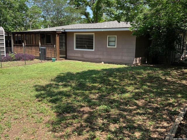 636 RITTIMAN RD, Terrell Hills, TX 78209