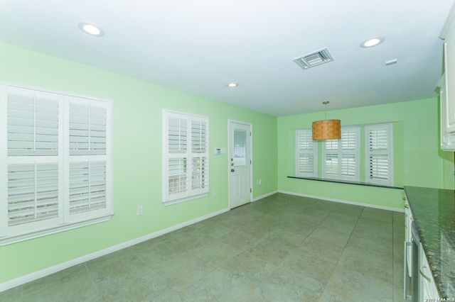 636 RITTIMAN RD, Terrell Hills, TX 78209