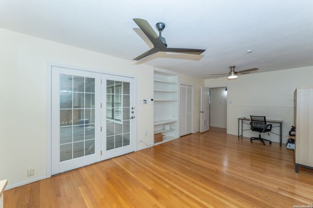 636 RITTIMAN RD, Terrell Hills, TX 78209