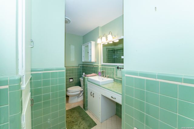 636 RITTIMAN RD, Terrell Hills, TX 78209