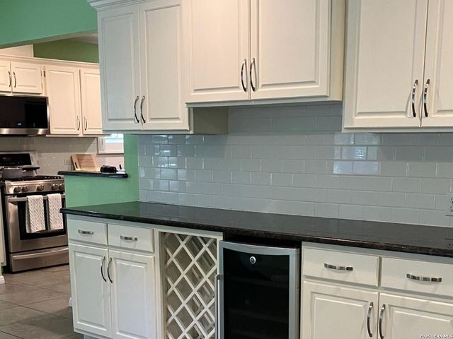 636 RITTIMAN RD, Terrell Hills, TX 78209