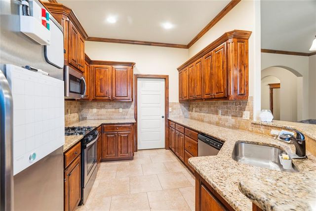 3416 Canton Trail, Yukon, OK 73099
