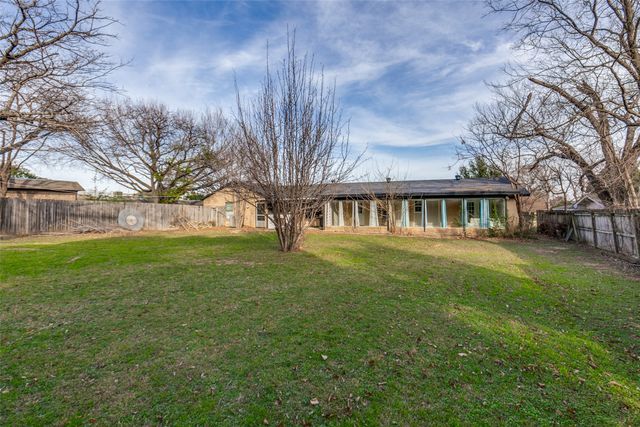 3217 Dreeben Drive, Richland Hills, TX 76118