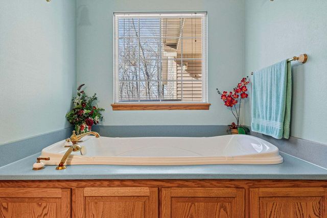 13512 Lawrence 2037, Miller, MO 65707