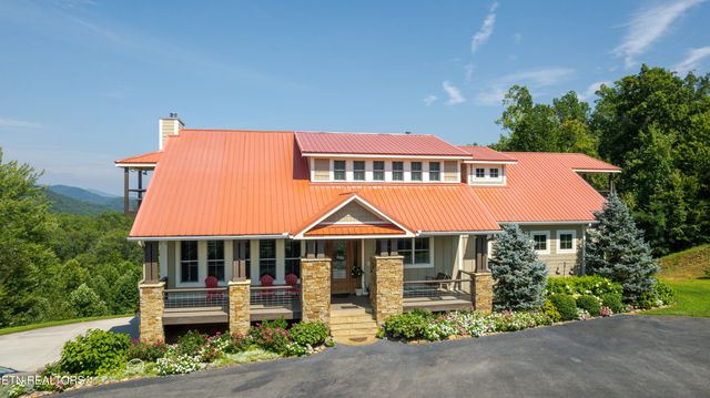 3656 Henry Town Rd, Sevierville, TN 37876