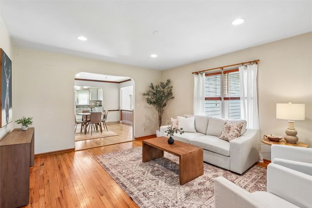 532 Olive St, Iowa City, IA 52246