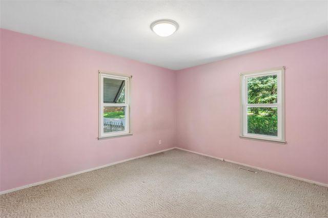 532 Olive St, Iowa City, IA 52246