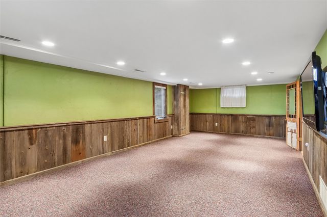 532 Olive St, Iowa City, IA 52246