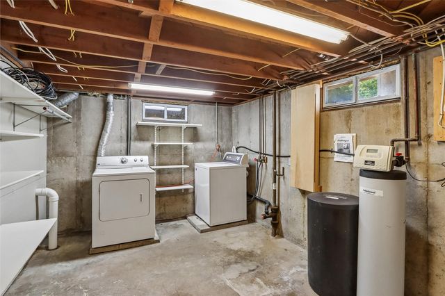 532 Olive St, Iowa City, IA 52246