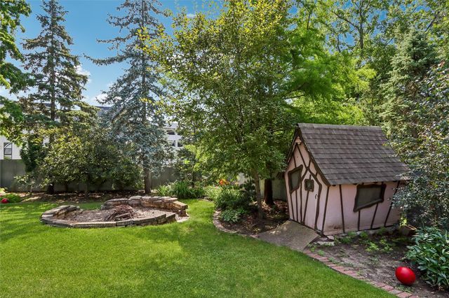 532 Olive St, Iowa City, IA 52246