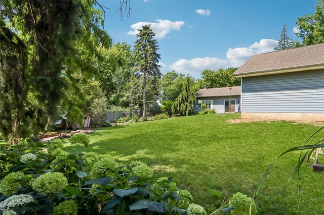 532 Olive St, Iowa City, IA 52246