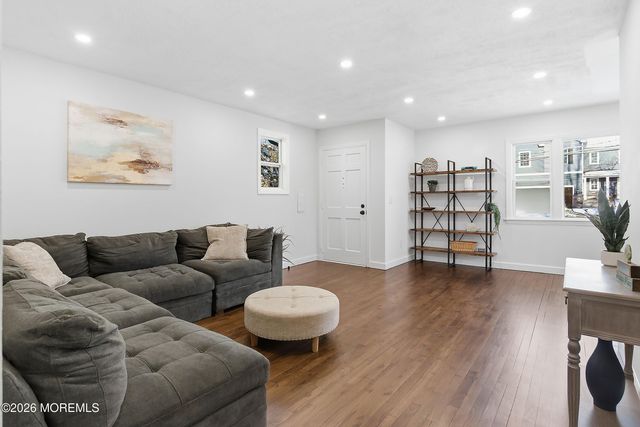 123 W 4th Street, Howell, NJ 07731