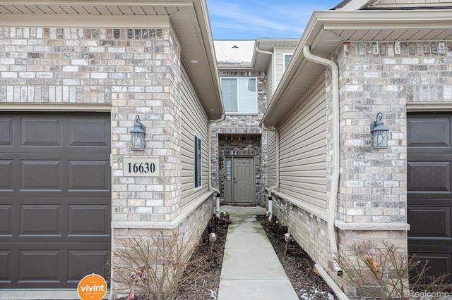 16630 Savor Lane 13, Clinton Charter Township, MI 48035