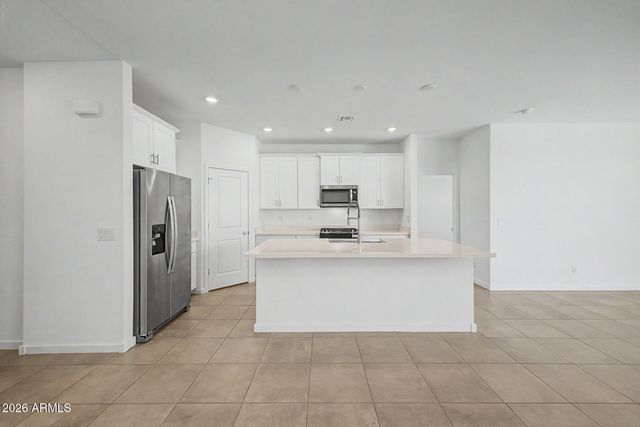 32373 N UNION Street, San Tan Valley, AZ 85143