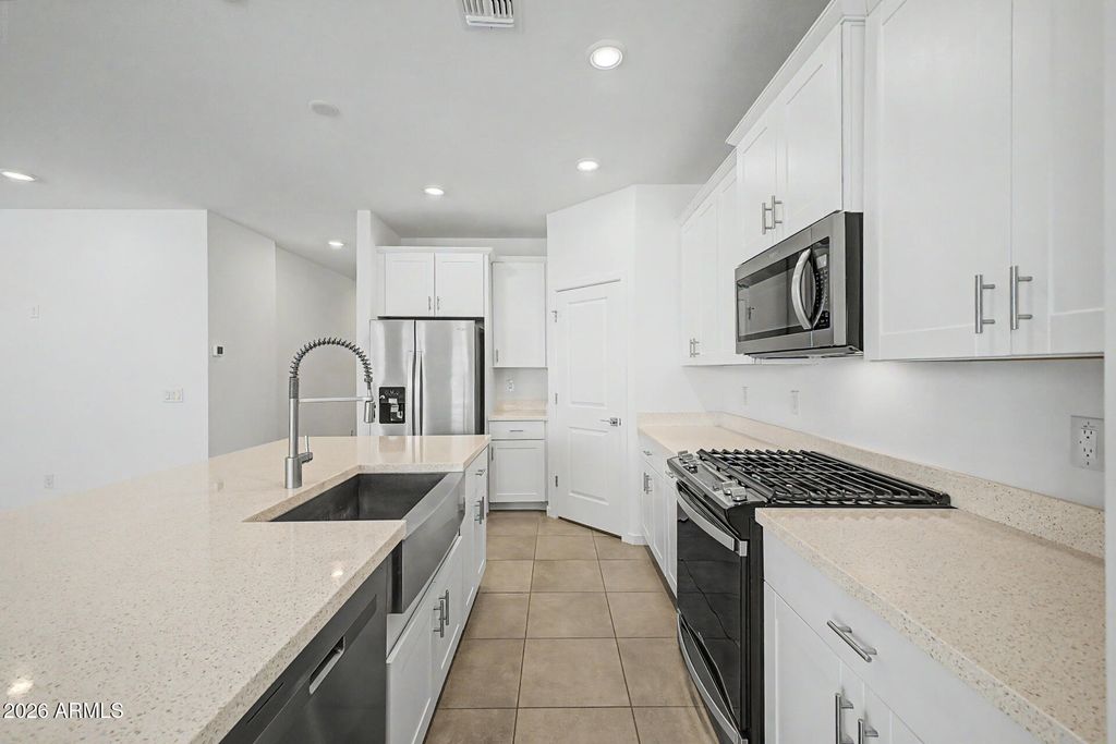 32373 N UNION Street, San Tan Valley, AZ 85143 — photo 5