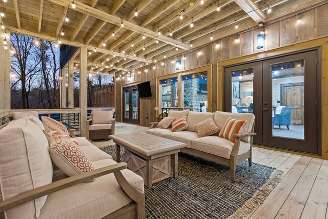 241 East Shalom Court, Blue Ridge, GA 30513