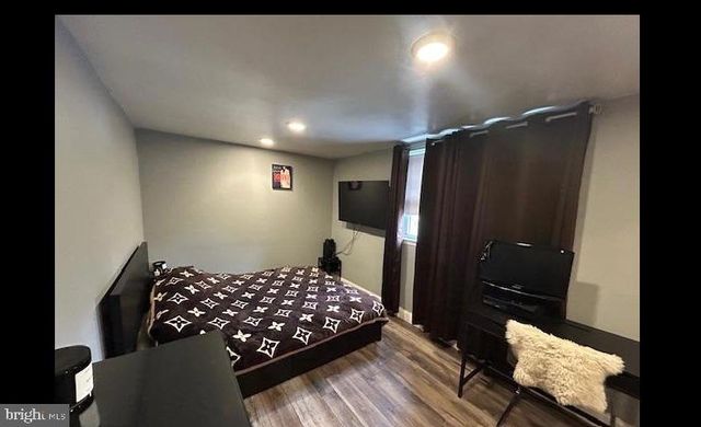 355 AVON ST, Philadelphia, PA 19116