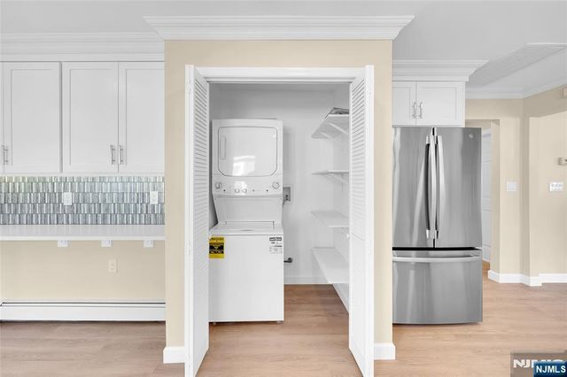 16 Calalou Court, Toms River, NJ 08757