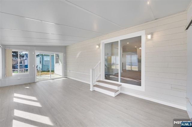 16 Calalou Court, Toms River, NJ 08757