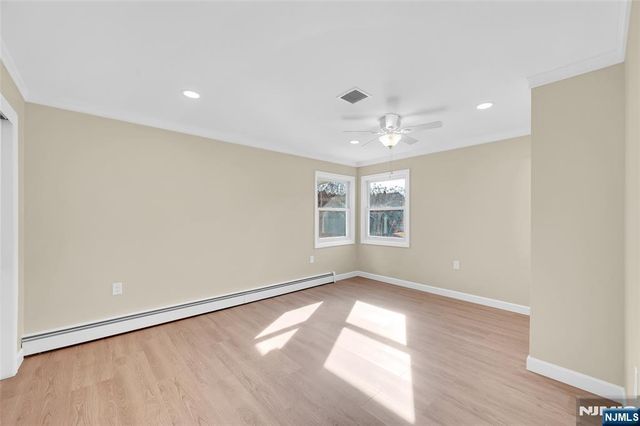 16 Calalou Court, Toms River, NJ 08757