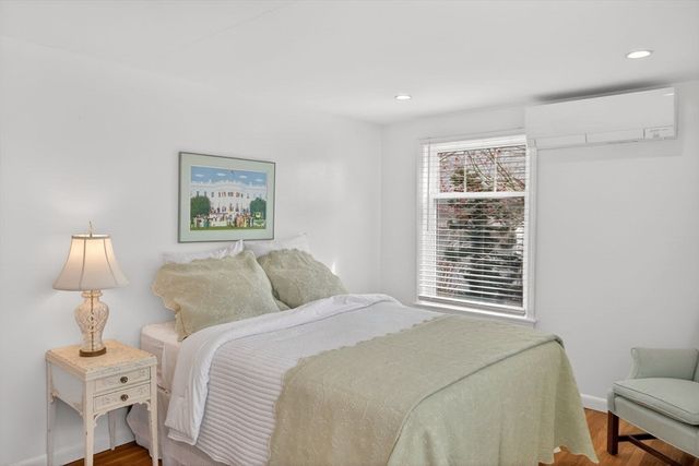 189 Breakwater Shores Dr, Barnstable, MA 02601