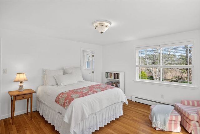 189 Breakwater Shores Dr, Barnstable, MA 02601