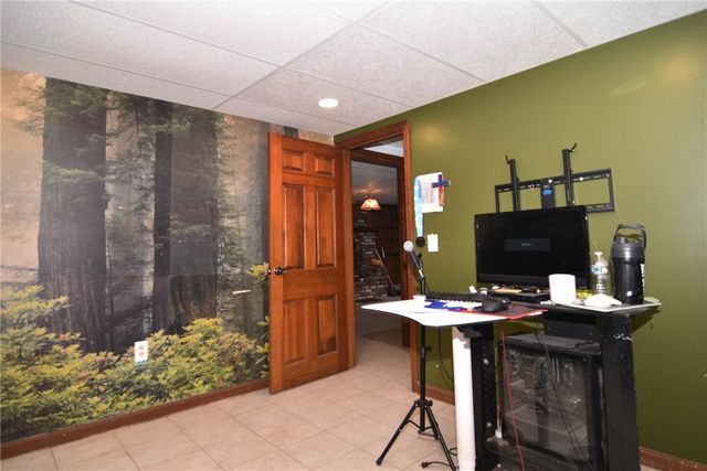 153 Fairview Avenue, Hopkinton, RI 02832