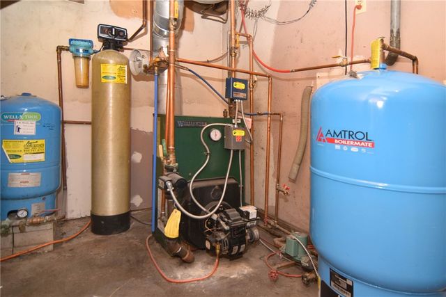 153 Fairview Avenue, Hopkinton, RI 02832