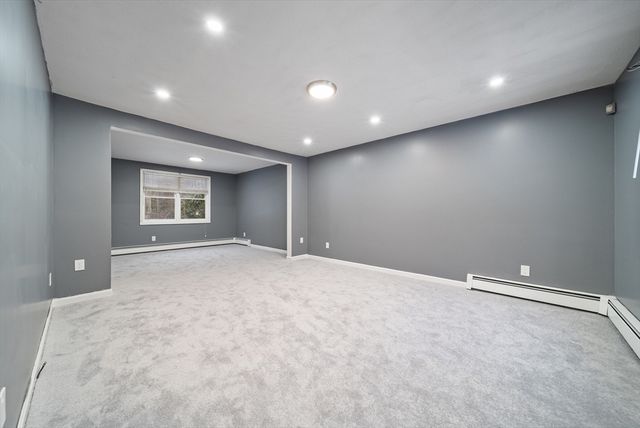 18 Lorri Rd, Derry, NH 03038