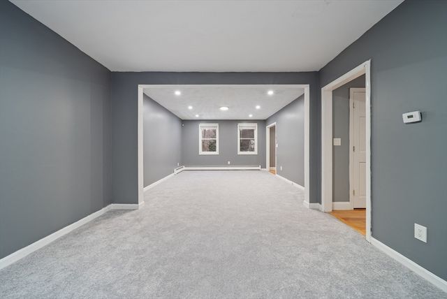 18 Lorri Rd, Derry, NH 03038