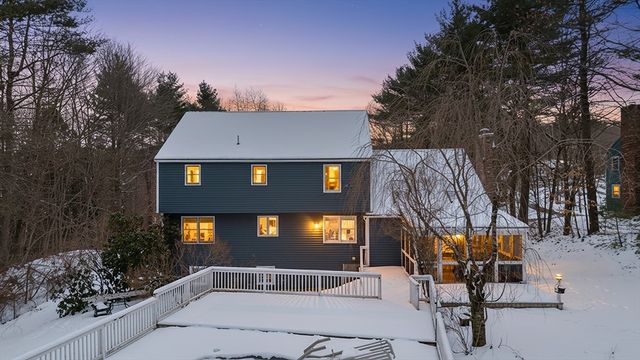 18 Lorri Rd, Derry, NH 03038