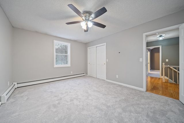 18 Lorri Rd, Derry, NH 03038