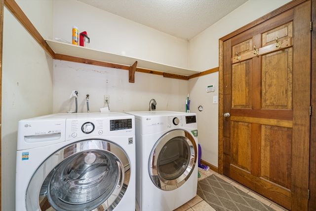 18 Lorri Rd, Derry, NH 03038