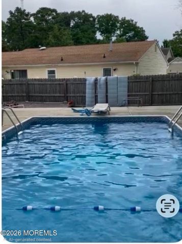60 Pelican Drive, Bayville, NJ 08721