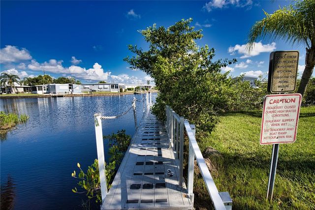 231 ESTRADA, North Port, FL 34287