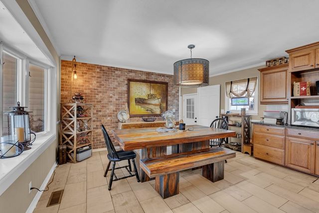 1439 Thomas Cir, Cookeville, TN 38506