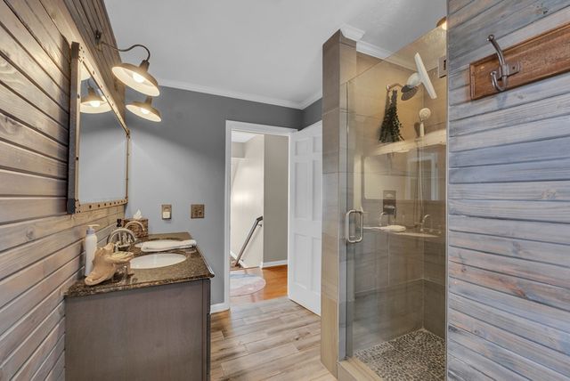 1439 Thomas Cir, Cookeville, TN 38506