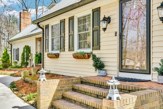 1439 Thomas Cir, Cookeville, TN 38506