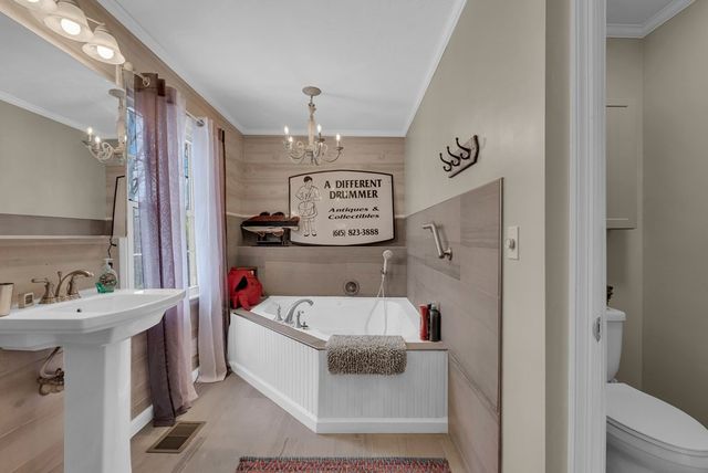 1439 Thomas Cir, Cookeville, TN 38506