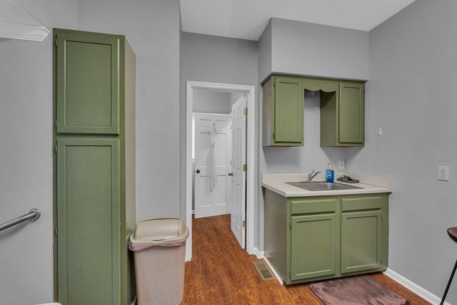 1439 Thomas Cir, Cookeville, TN 38506