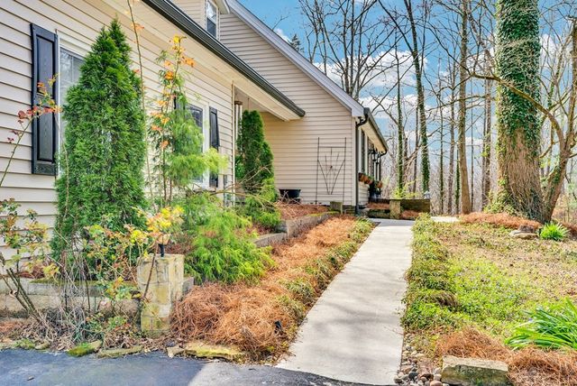 1439 Thomas Cir, Cookeville, TN 38506