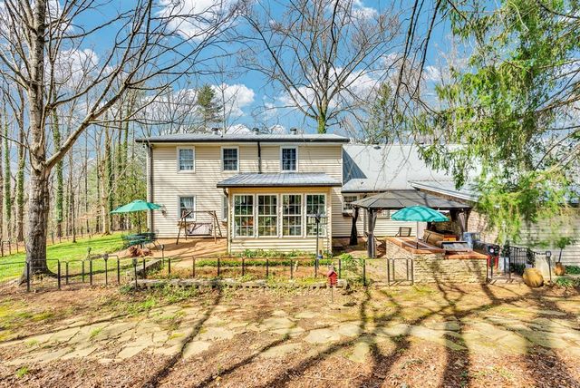 1439 Thomas Cir, Cookeville, TN 38506