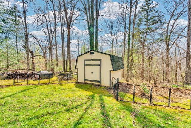 1439 Thomas Cir, Cookeville, TN 38506