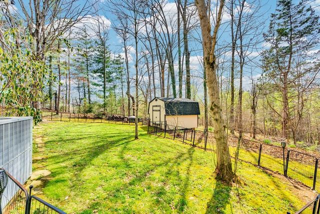 1439 Thomas Cir, Cookeville, TN 38506