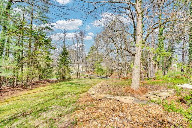 1439 Thomas Cir, Cookeville, TN 38506