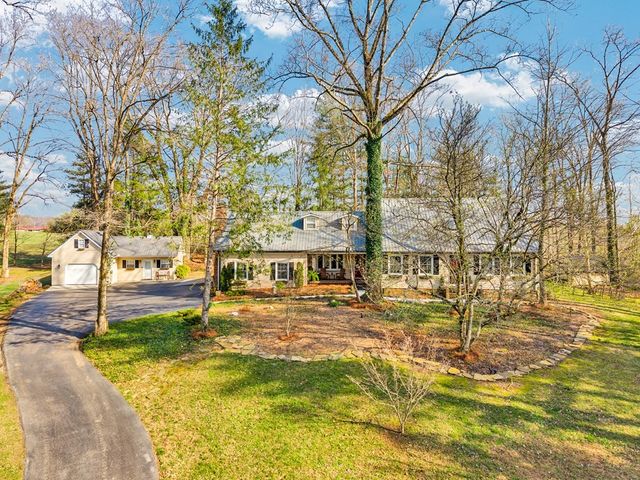 1439 Thomas Cir, Cookeville, TN 38506