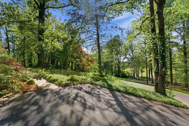 1439 Thomas Cir, Cookeville, TN 38506